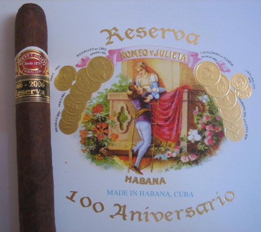 obamavictory1108cigar 4